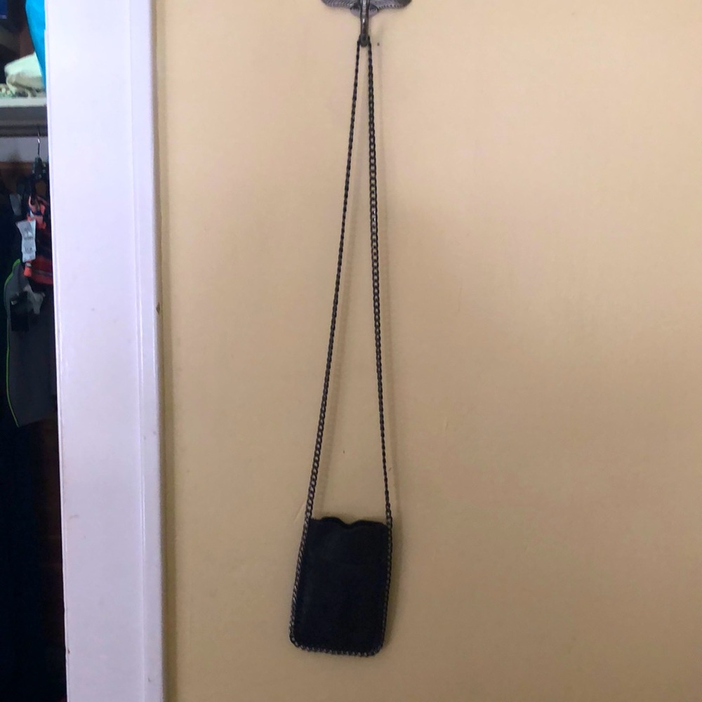 Crossbody cell phone/card pouch